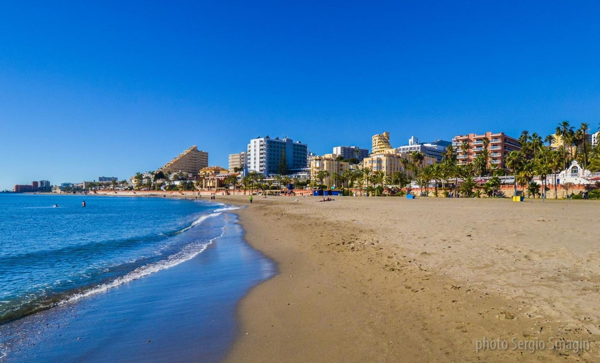 714 Iris Apartamento - Vista Al Mar - Cerca De Tren, Restaurantes, Tiendas - Playa A 10 Min Caminando Benalmadena Exterior photo
